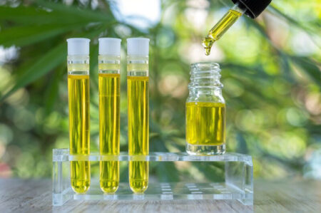 پیپت شیشه ای و پیپت ساده، مدرج، ژوژه، حبابدار، فاین گلاس، تفنگی، پاستور، برال و  ESR و قیمت پیپت شیشه ای و پیپت پاستور شیشه ای بلند و خرید پیپت شیشه‌ای و پیپت پاستور شیشه ای کوتاه و قیمت پیپت پاستور شیشه ای و فروش پیپت شیشه ای آزمایشگاهی و طرز استفاده از پیپت شیشه ای و موارد استفاده از پیپت شیشه ای و تنوع حجم ها و رنگ های پیپت شیشه ای و الزامات استفاده از پیپت شیشه ای و گلدن اکتیو تولید کننده برتر پیپت شیشه ای - انواع کاربردهای پیپت شیشه ای در صنایع گوناگون
